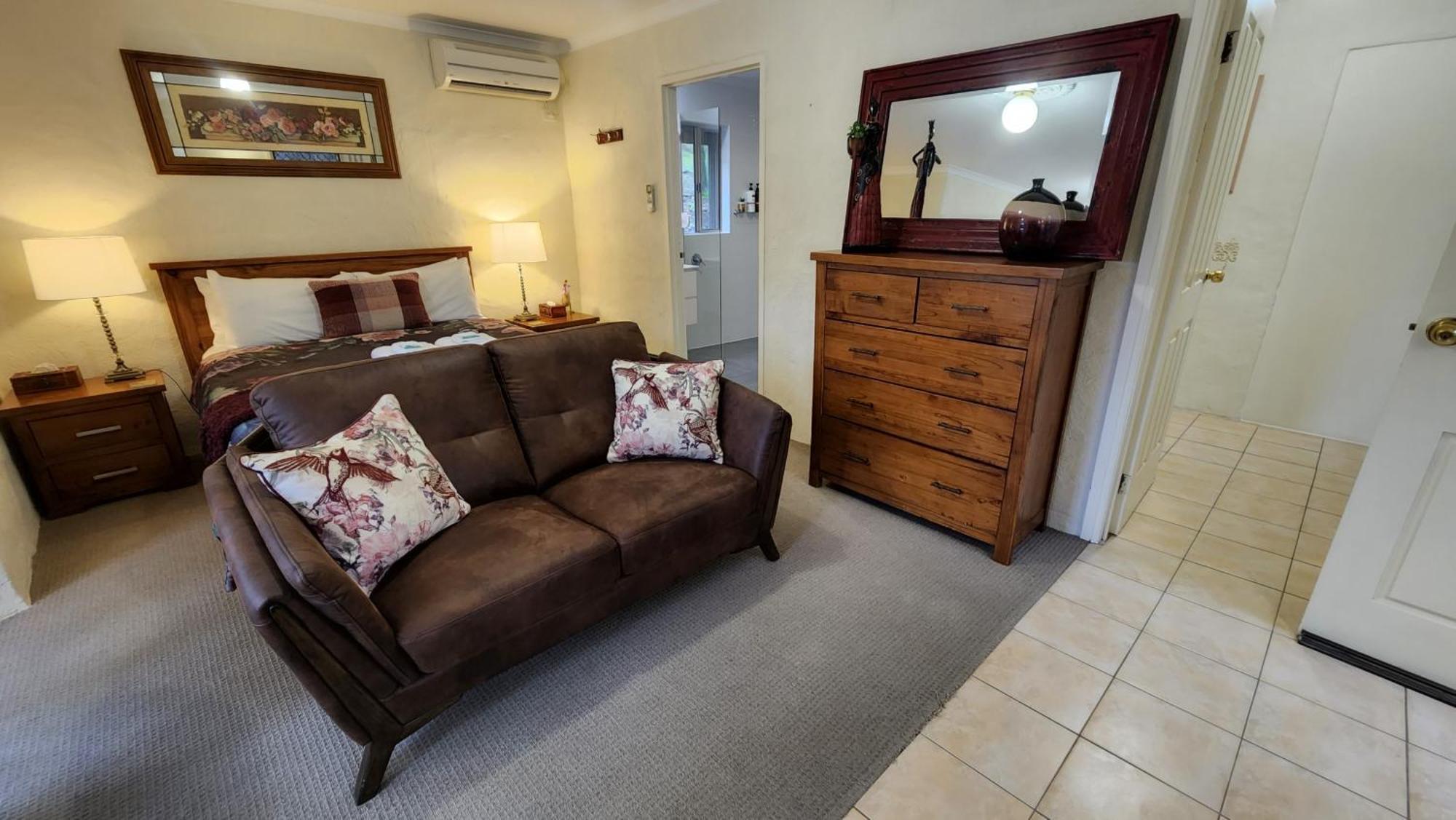 Riesling Trail & Clare Valley Cottages Room photo