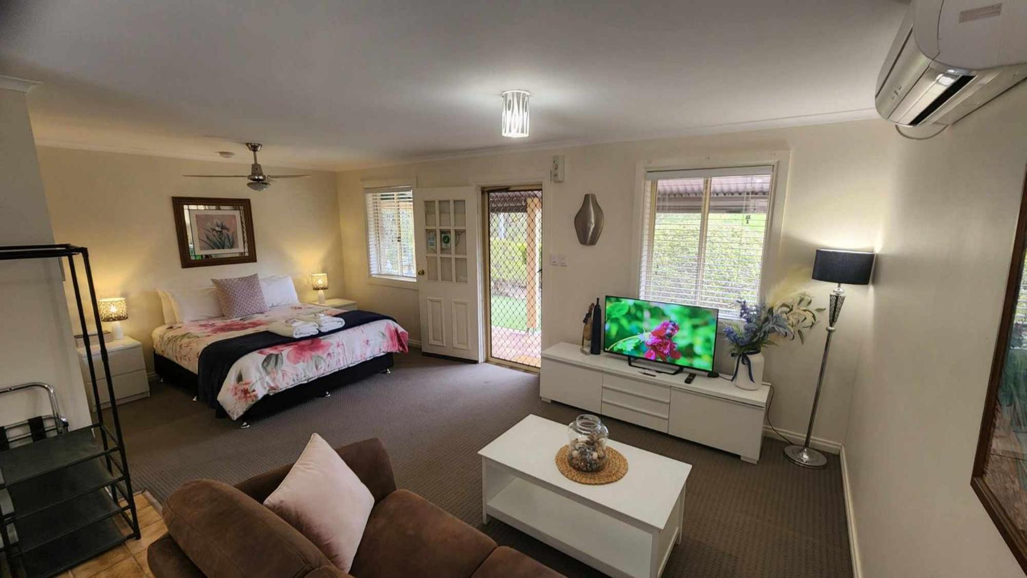 Riesling Trail & Clare Valley Cottages Exterior photo